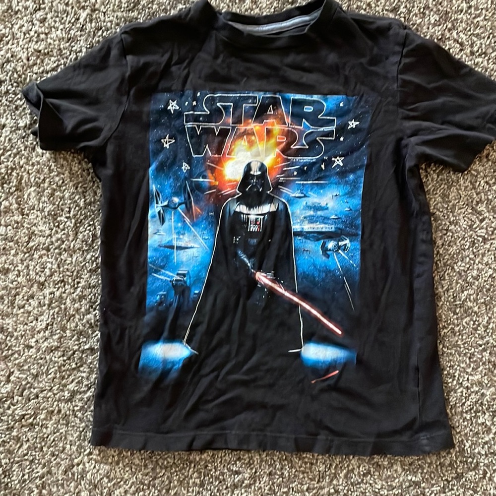 Old navy darth Vader black tee